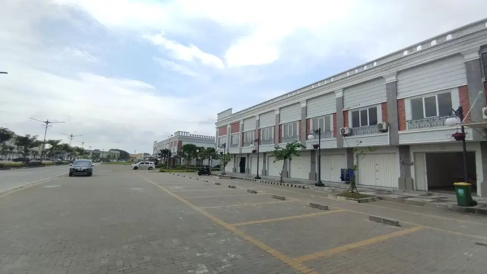 Dijual Ruko Sevilla free PPN ready stok di Jababeka Cikarang