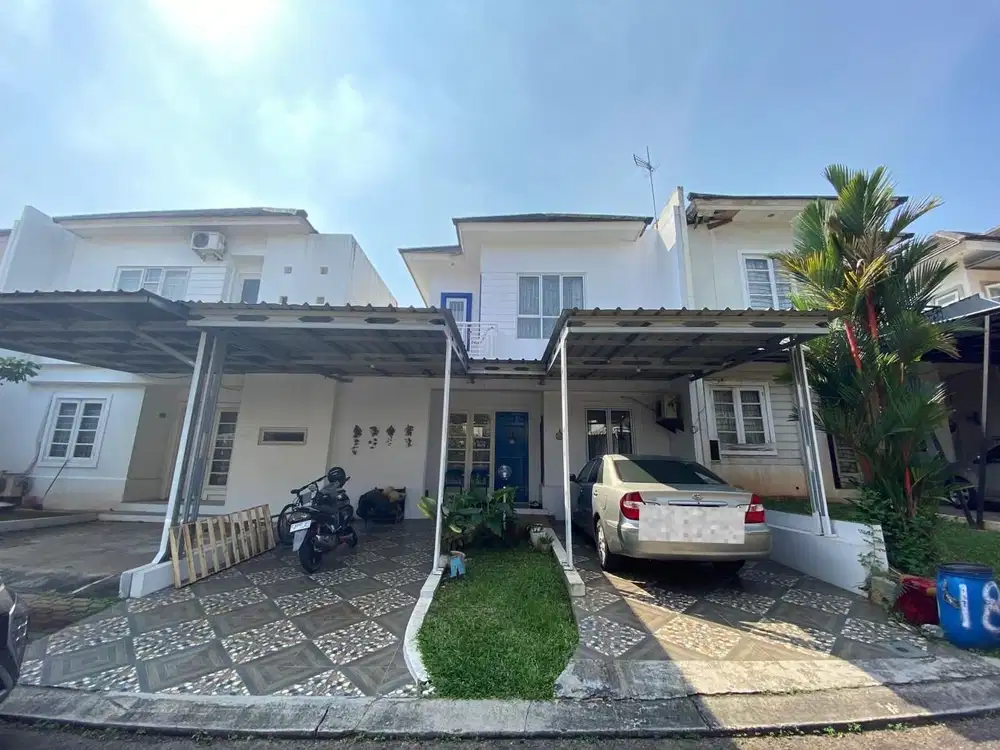 DIJUAL Rumah siap huni 2 lantai di kota wisata dekat mall living world