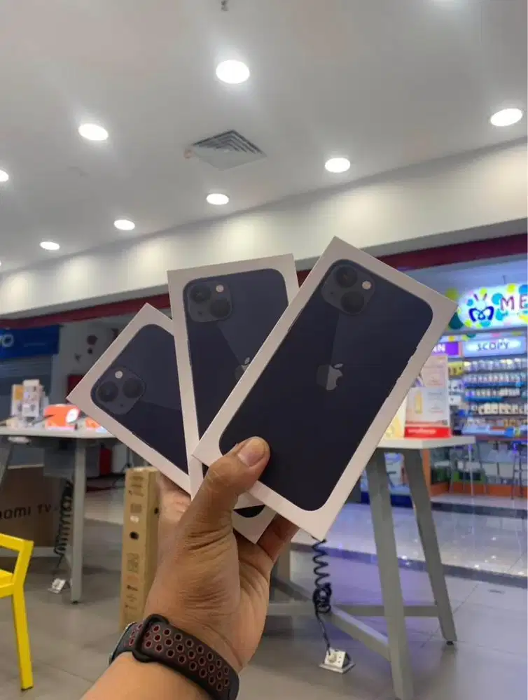 IPHONE 13 128 GARANSI RESMI IBOX