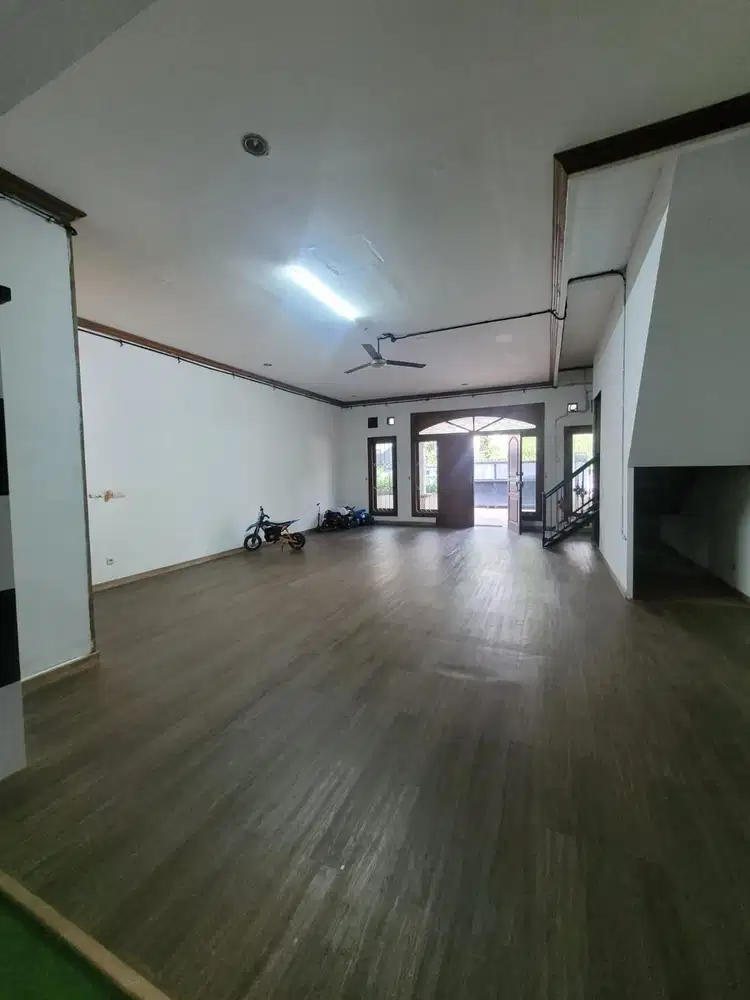 Rumah Bagus Siap Huni Kebayoran Baru, Jakarta Selatan