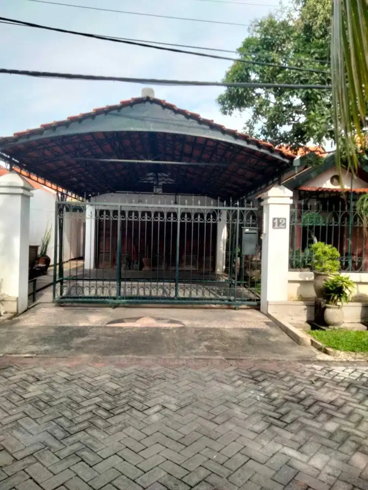 Dijual Rumah Second 1 Lantai di SURABAYA Lokasi Strategis
