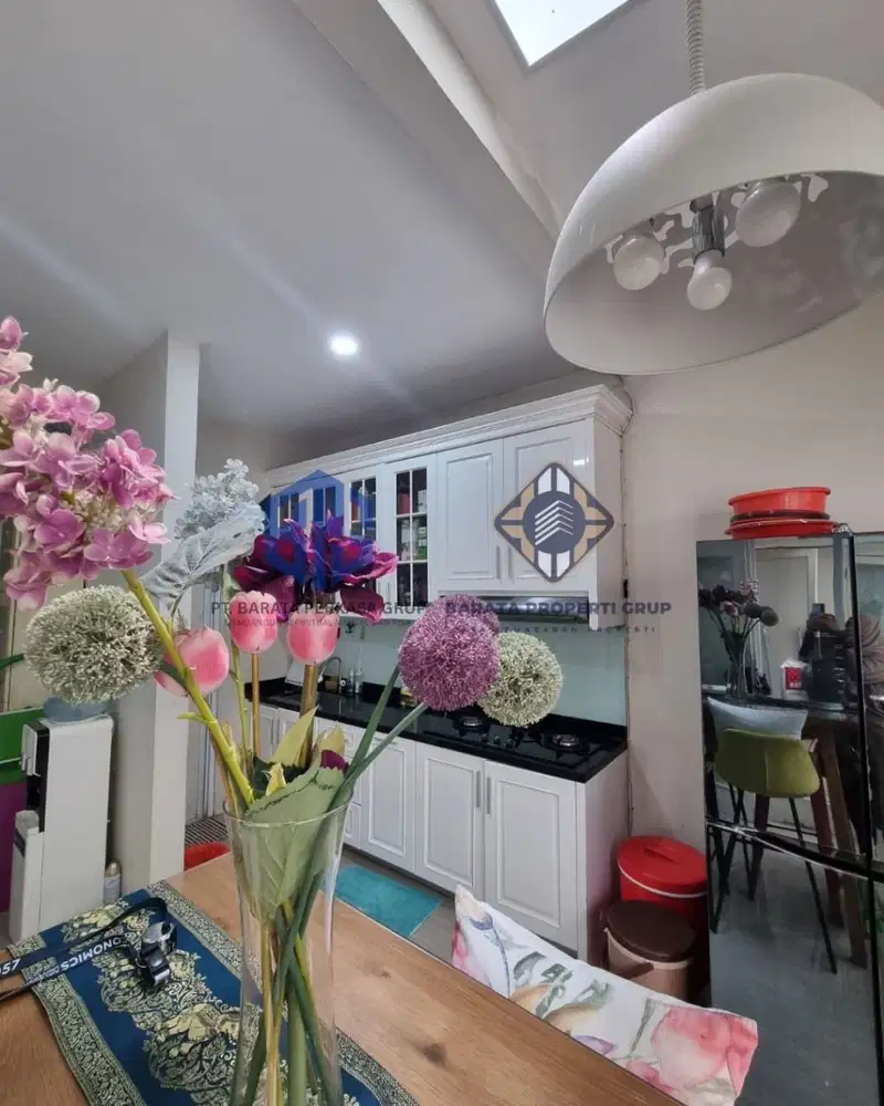 Dijual Cepat Rumah Siap Huni & Rapih 2 Lt di Citra Gran Cibubur