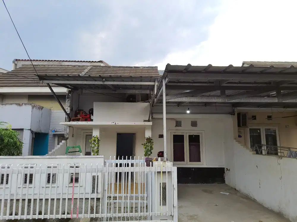 Rumah dijual di sawangan regency