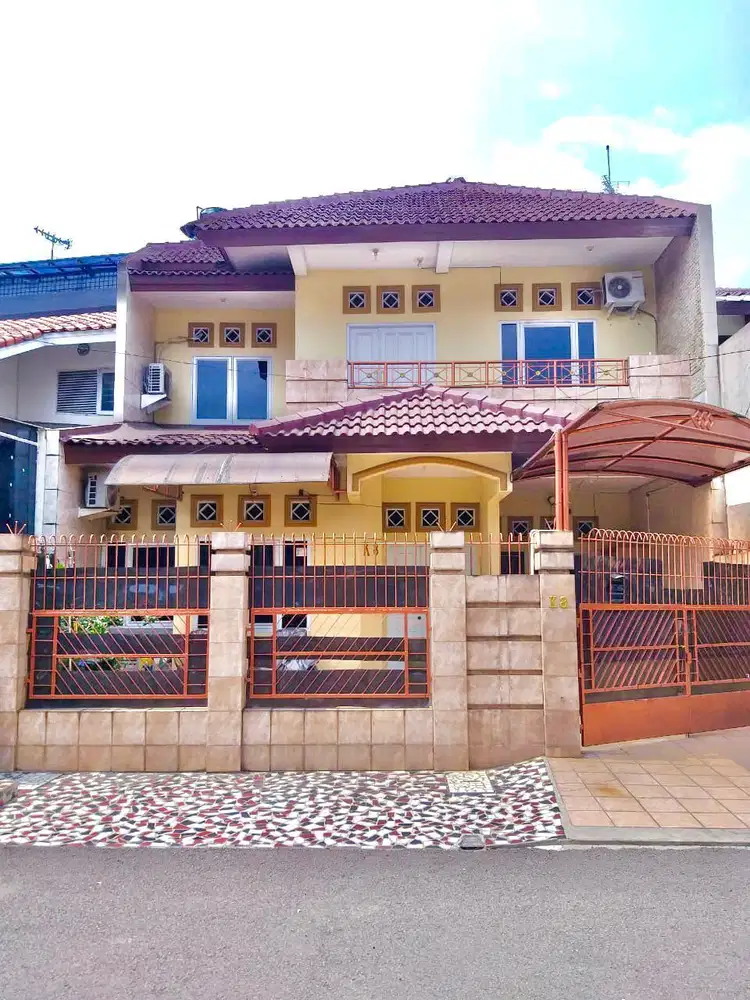 Dijual Rumah 2 Lantai di Cibubur Indah 2