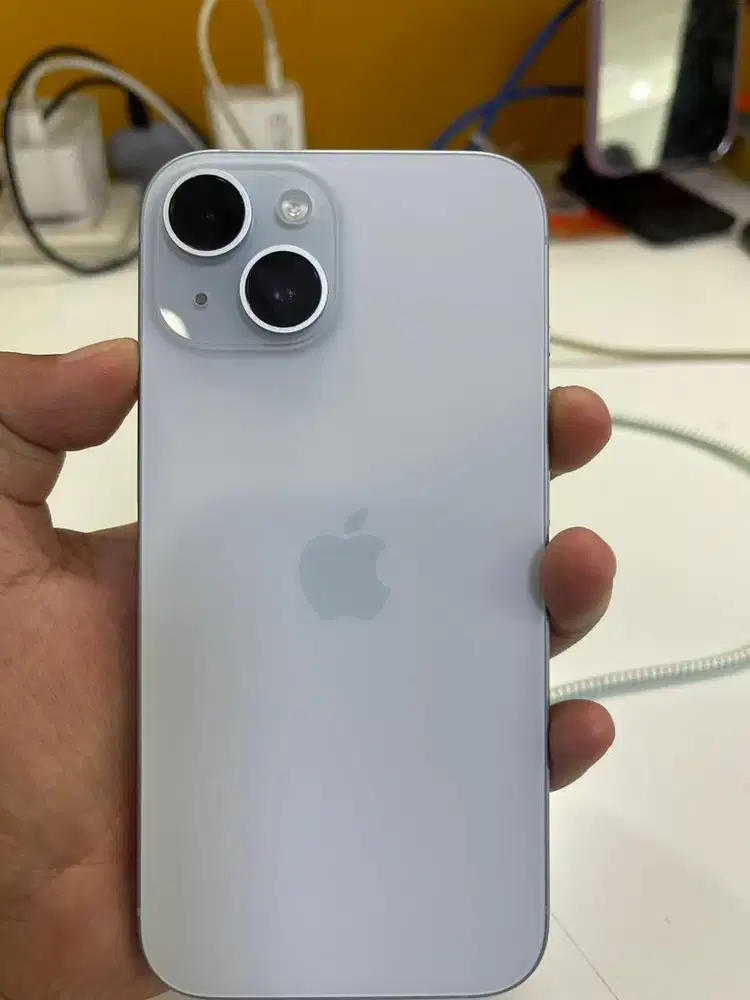 IPHONE 15 128 Gb second like new