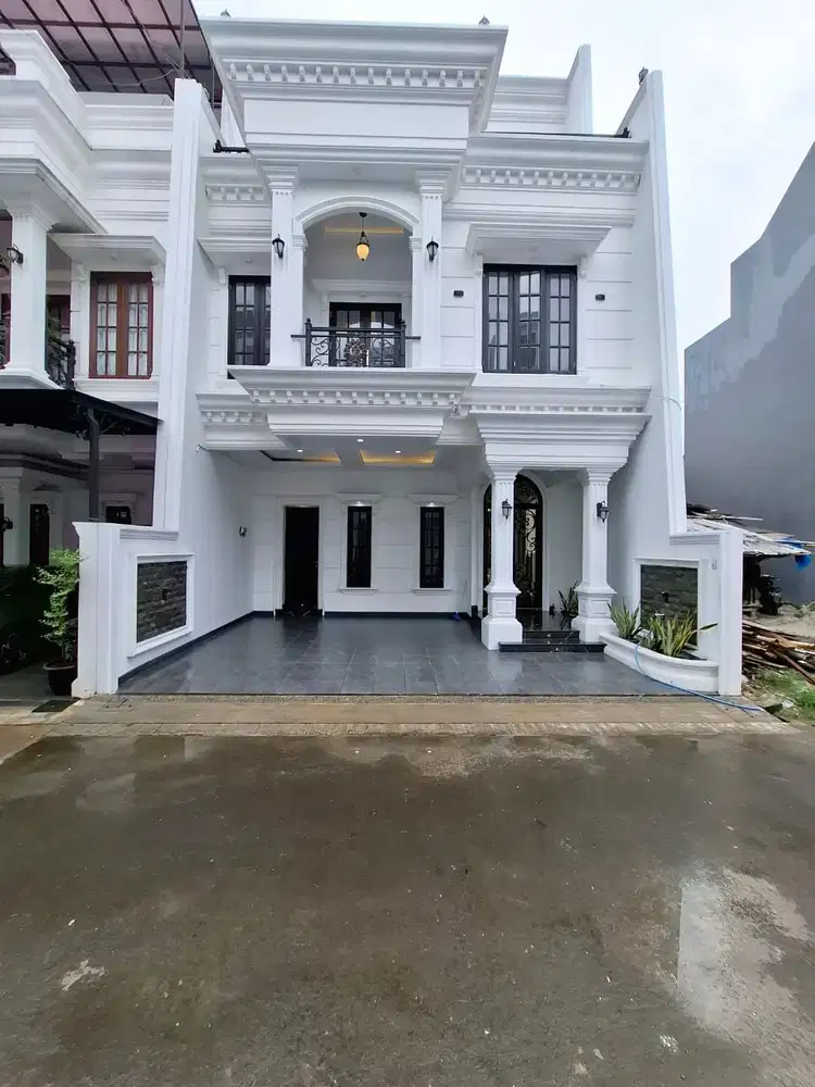 Rumah Mewah 3 Lantai Siap Huni Dalam Cluster Di Jagakarsa JakSel
