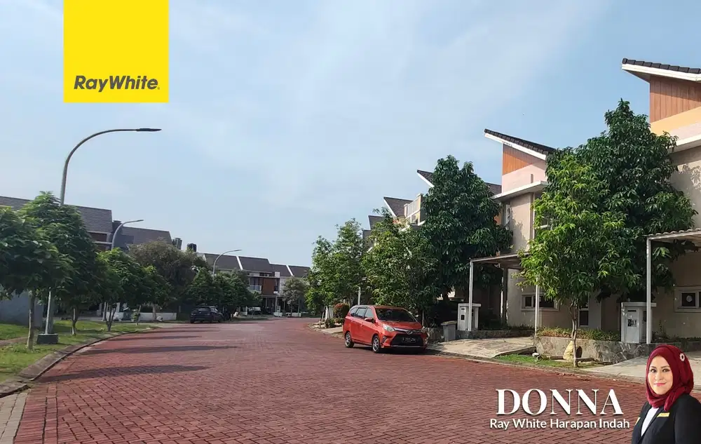 JUAL RUGI Rumah Bagus View Danau di Harapan Indah Jarang Ada