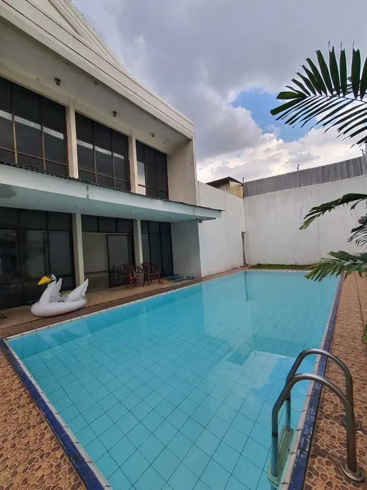 Hunian Elegan di Kawasan Ekspatriat, Jl Bangka Kemang, Jakarta Selatan