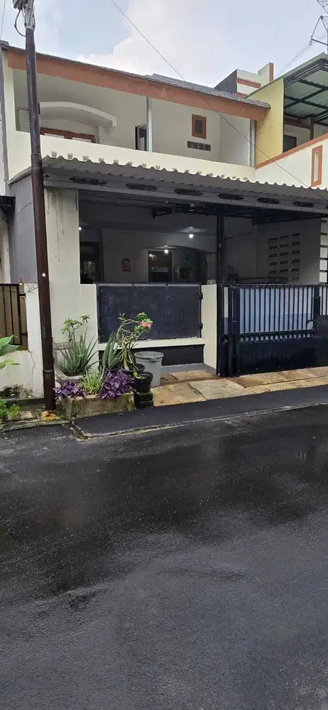 DI JUAL RUMAH SEKTOR 1G