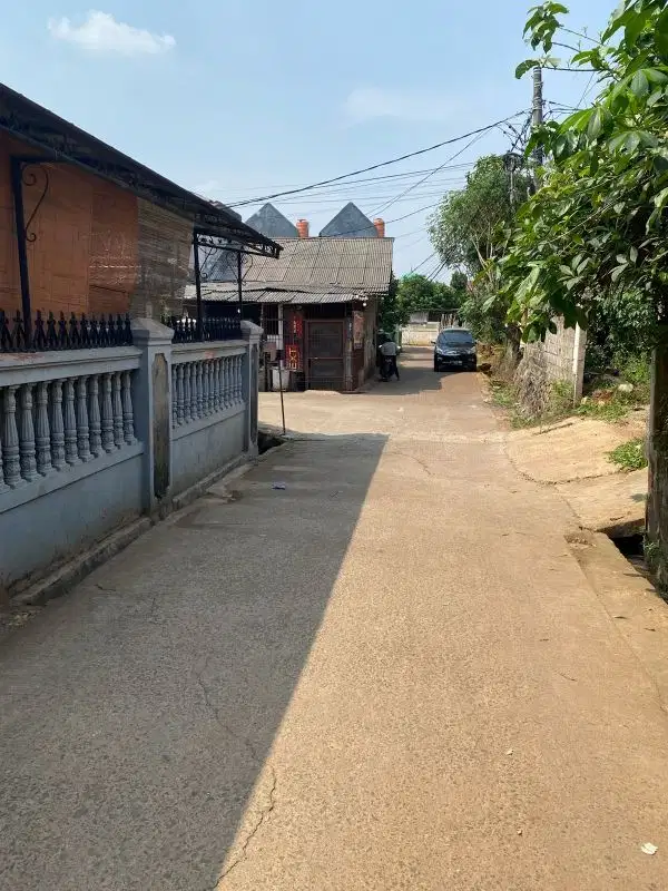 rumah dijual cepat posisi Hook Luas 233m2 SHM 950 JT nego Jatimekar