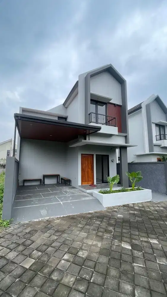 DIJUAL RUMAH SIAP HUNI DAN SIAP BANGUN DI DALAM CLUSTER