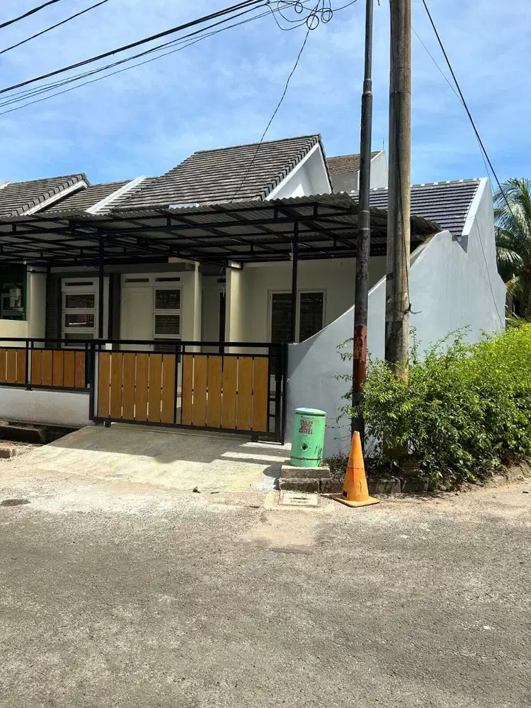 Rumah hook 1 lantai dekat toll jelupang serpong