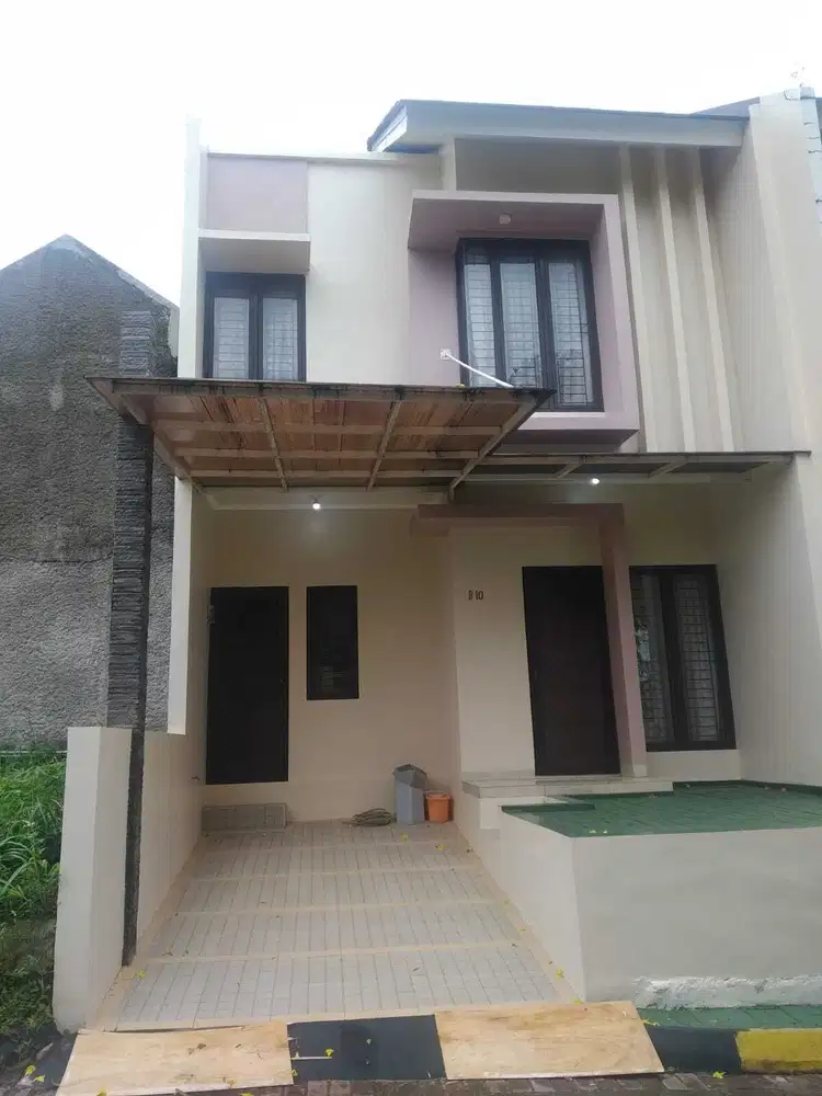Dijual Cepat Rumah Townhouse Panoramic Garen - Depok