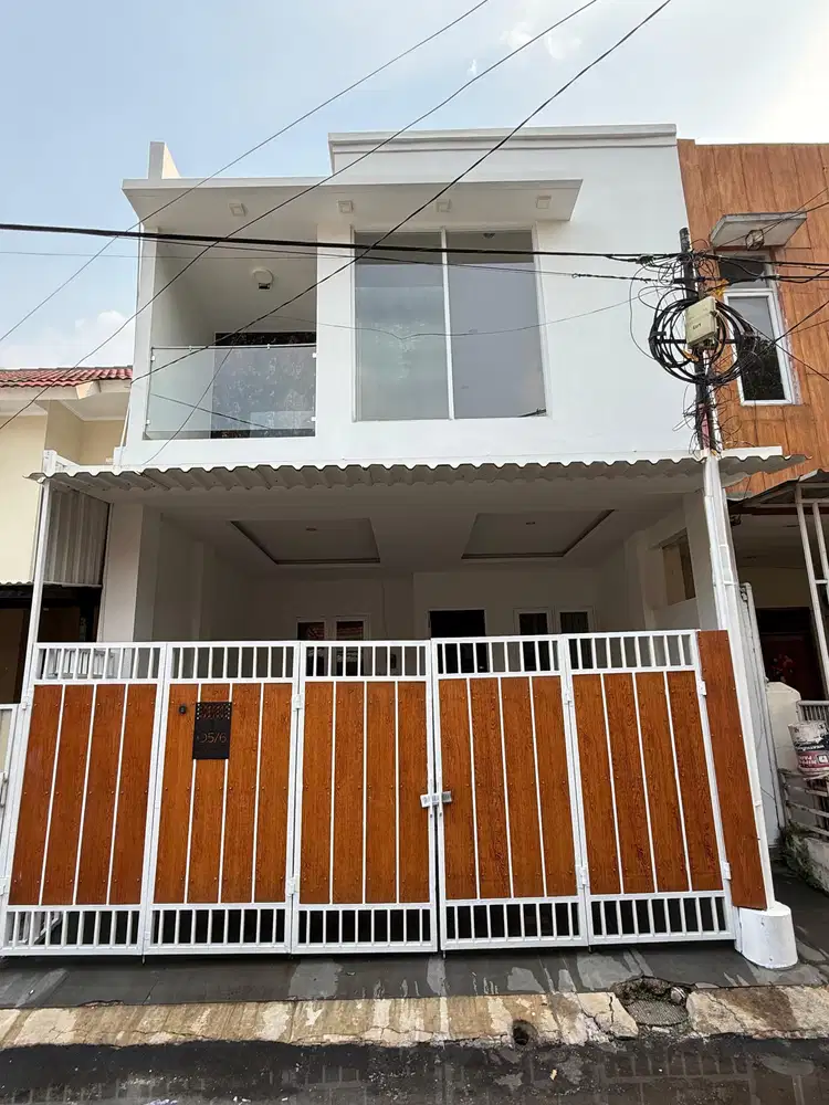 Rumah siap huni di BSD serpong dekat pintu toll dan stasiun