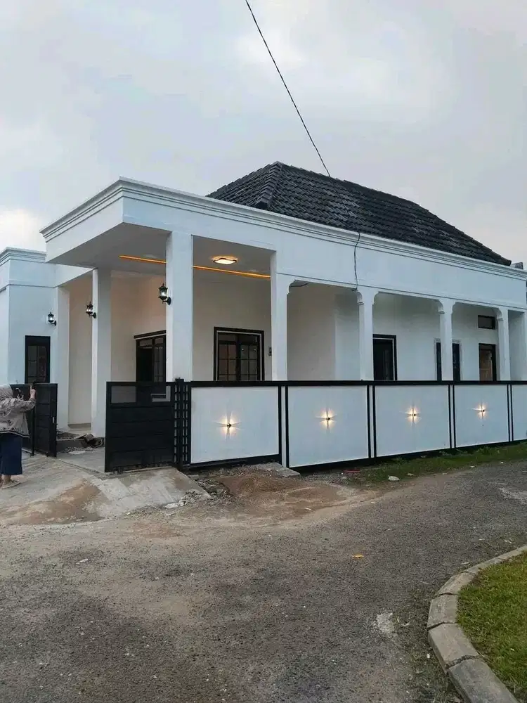 Dijual rumah Hoek depan vasum citra indah city Jonggol