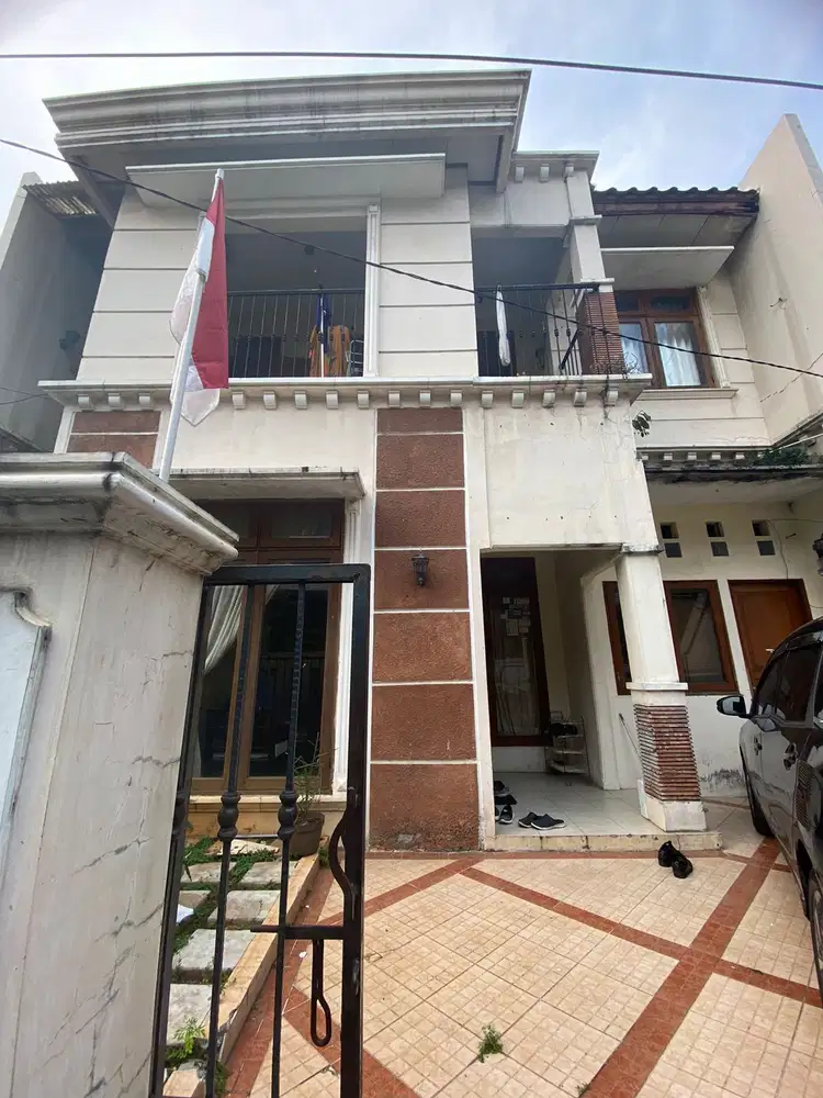 Di jual rumah Menteng Turun harga