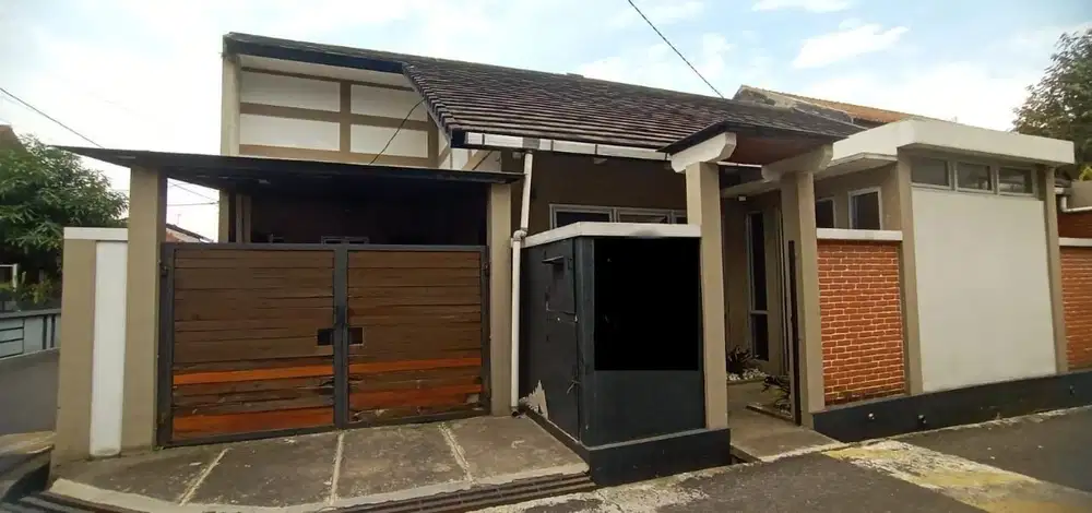 SALEABLE! Rumah Cantik Minimalis Siap Huni Margahayu raya,Kota Bandung