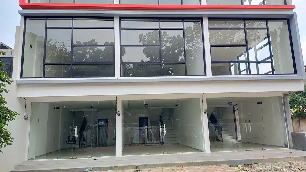 Ruko Baru 3 Lantai Rooftop dan Basement area Kebagusan Raya, Jakarta