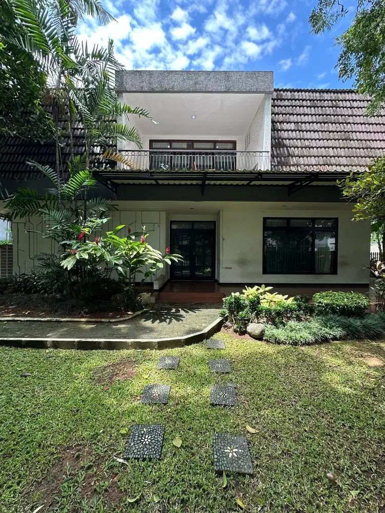 KEBAYORAN BARU RUMAH LAMA COCOK UNTUK HUNIAN / USAHA