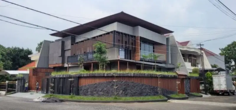 rumah mewah. manyar kertoadi. kertajaya. araya. klampis