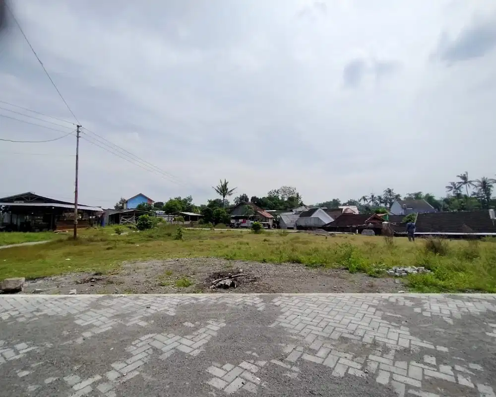 Tanah Pekarangan Strategis Di Dekat Perumahan Purwomartani Sleman