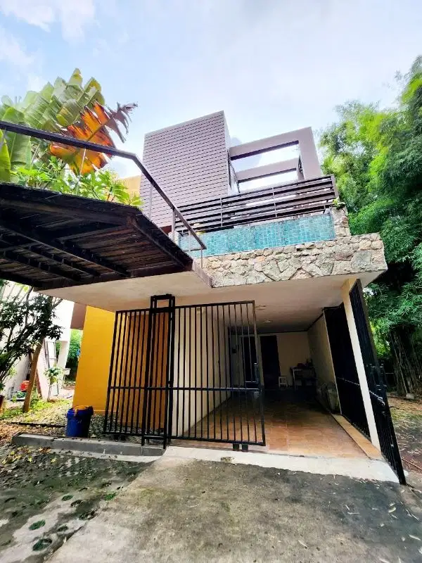 Dijual Rumah Unik Dlm Townhouse Asri di Kemang Selatan