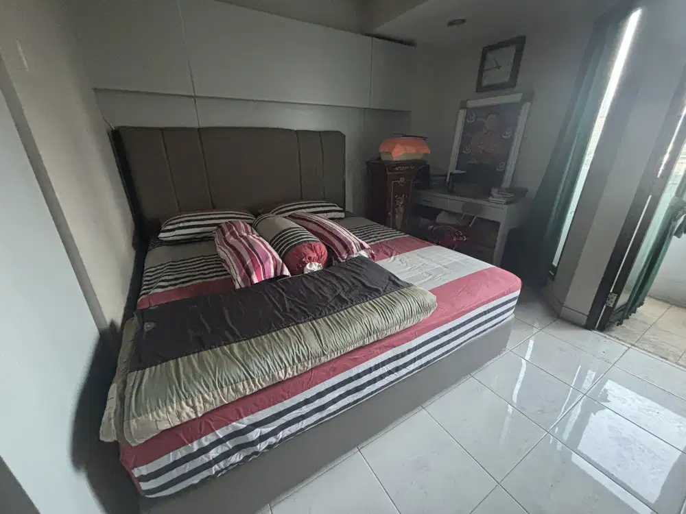 Dijual cepat studio furnished bagus Apartment Tamansari Sudirman