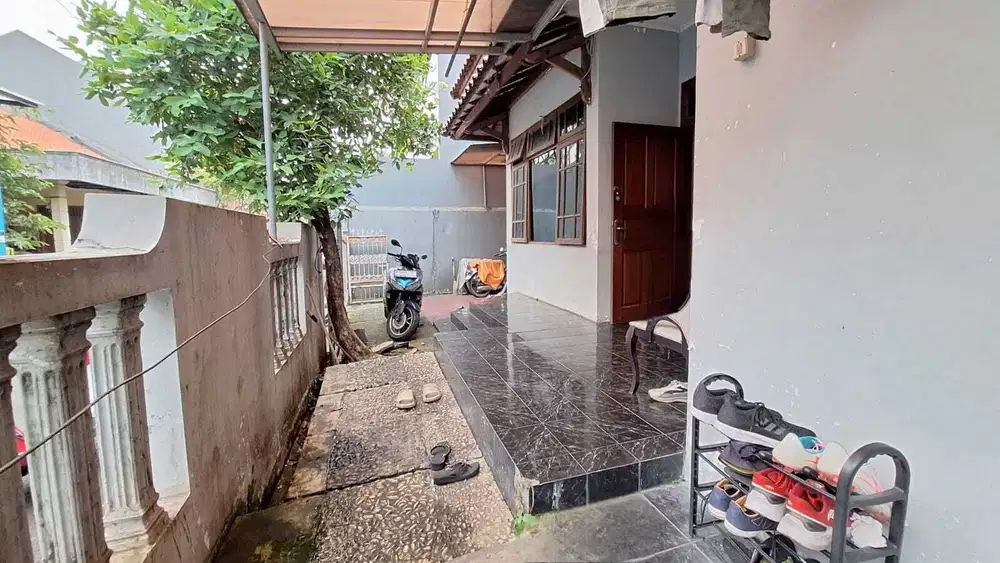 RUMAH LAMA HITUNG TANAH DI CIPETE