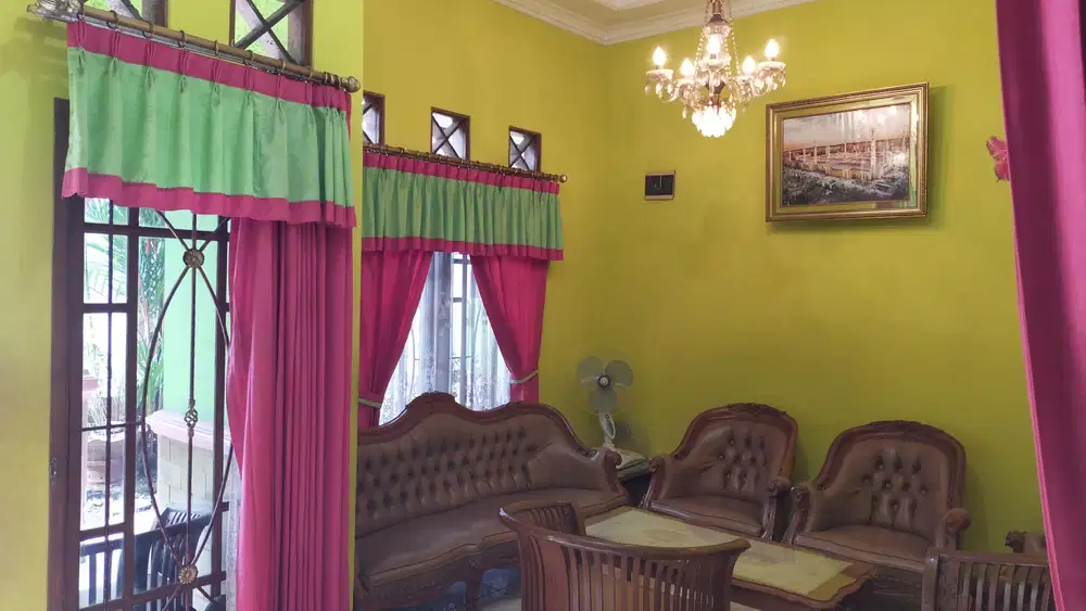 Rumah Nyaman di Belakang Kampus Universitas Indonesia