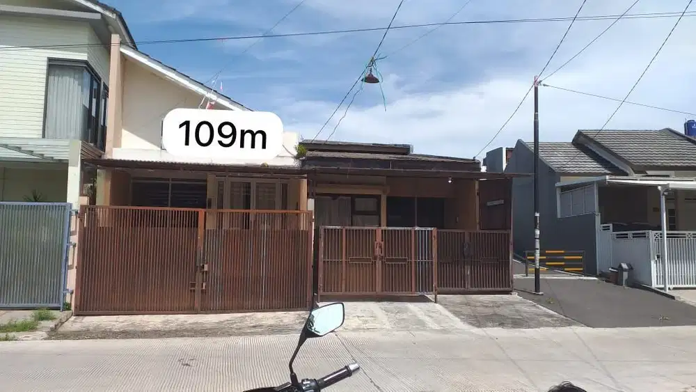 Bangunan Ruko di Graha Bukit Raya Bandung Barat