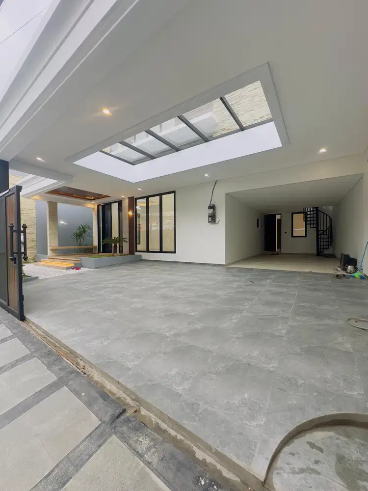 BRAND NEW HOUSE DALAM KOMPLEK KEBAYORAN BARU