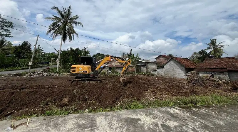 Tanah Tepi Jalan, Barat SMA N 1 Ngaglik YK