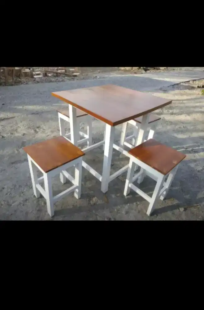 Jual meja kursi bahan kayu mahoni cocok buat resto