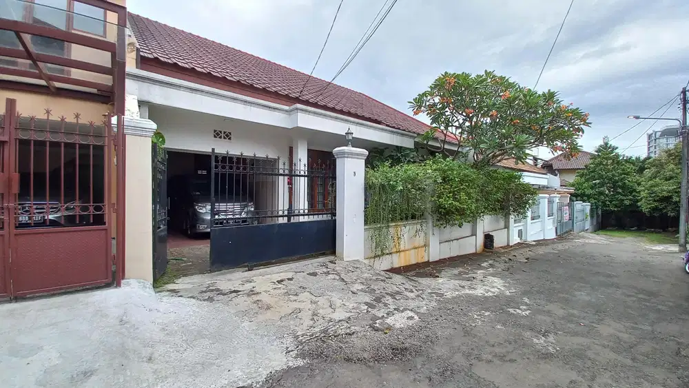 Cipete Selatan, termurah di Kebayoran Baru, rumah siap dalam komplex