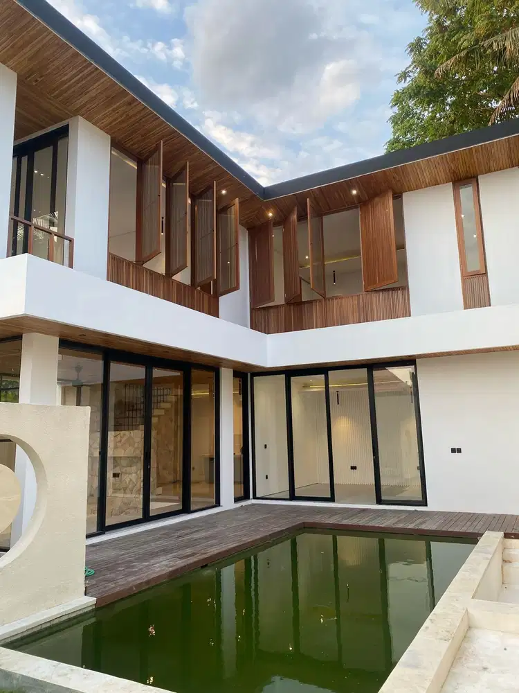 Villa Baru Di Kawasan Wisata Ubud