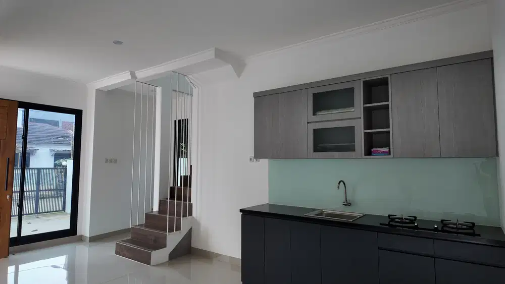 CINERE AREA.Rumah baru 2lt  siap huni . 5 menit dari pintu tol