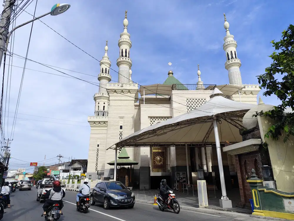 Tanah Jogja Tepi Jalan Area Gito-gati, Nempel Perumahan Elit