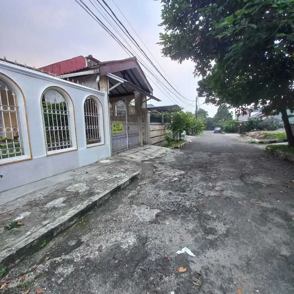RUMAH LUAS STRATEGIS NYAMAN DIKOTA BOGOR