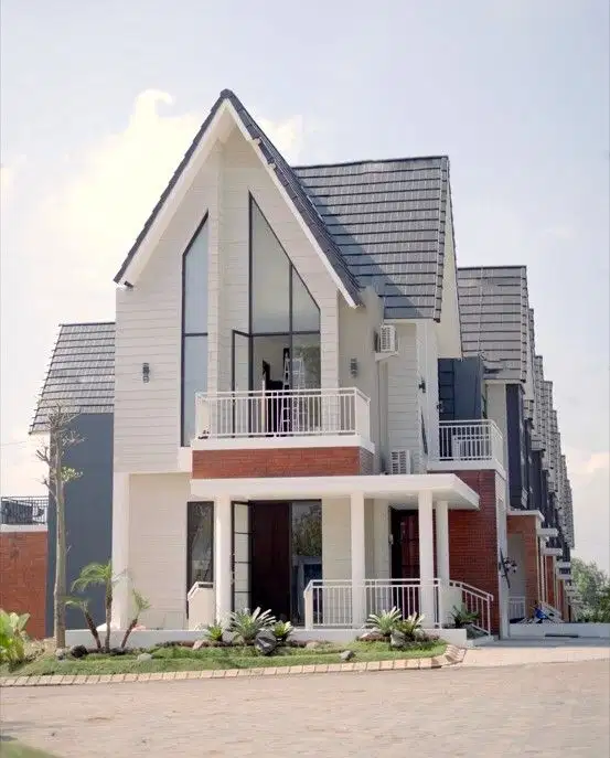 Rumah Dijual Kota Malang HOOK 2 Lantai Adyna Residence dekat UB