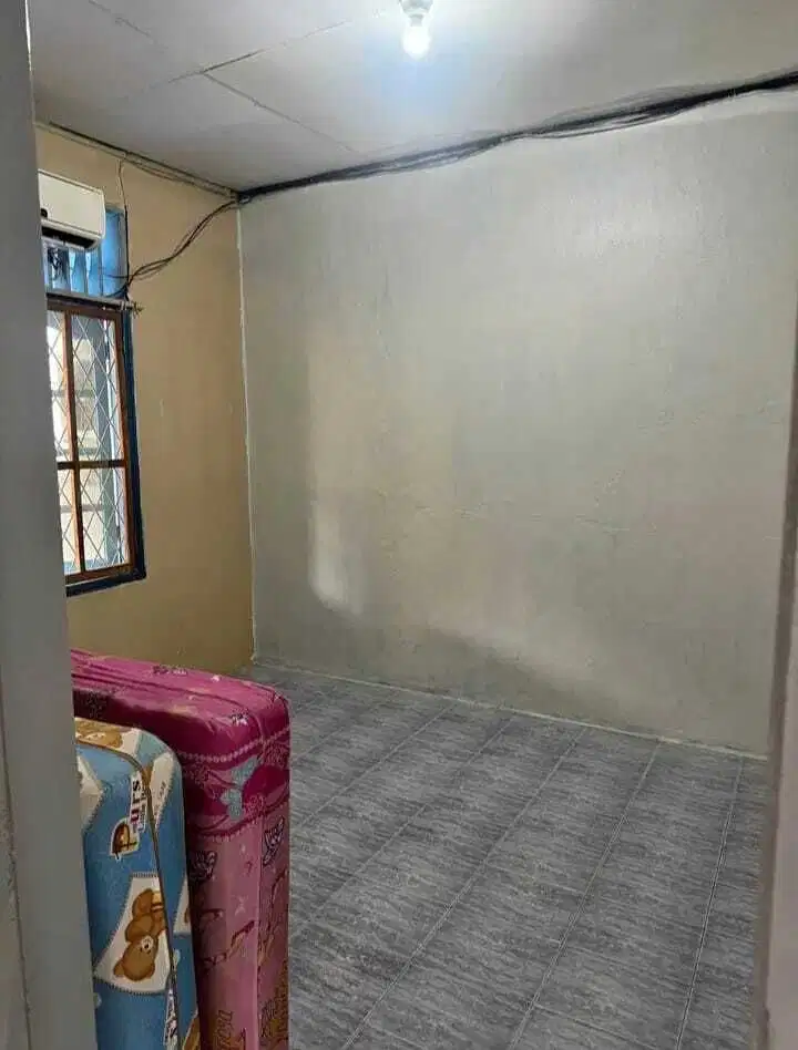 Rumah Menceng Jakbar 2 Lantai Murah Surat Lengkap Bisa Kredit KPR