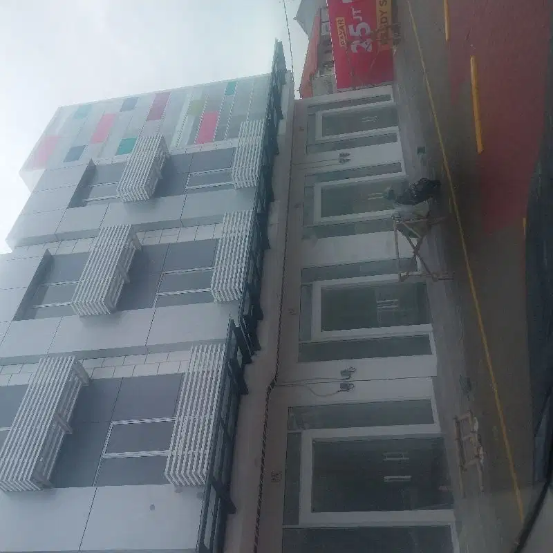 Rukô Sudirman 2,5 lantai depan jalan boulevard free dp,free ppn