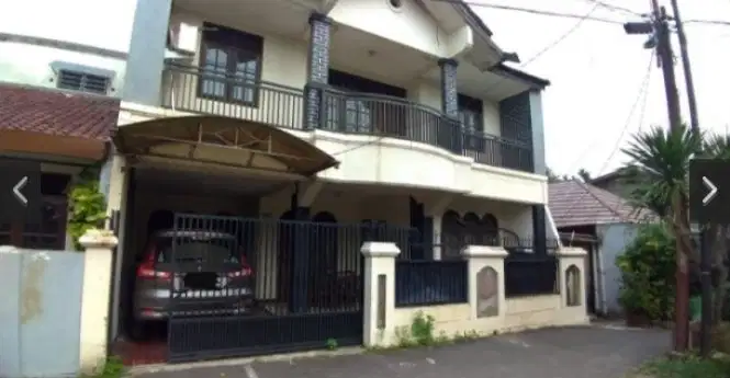 Jual Rumah Lantai Dua Strategis di LB Bulus Jakarta Selatan