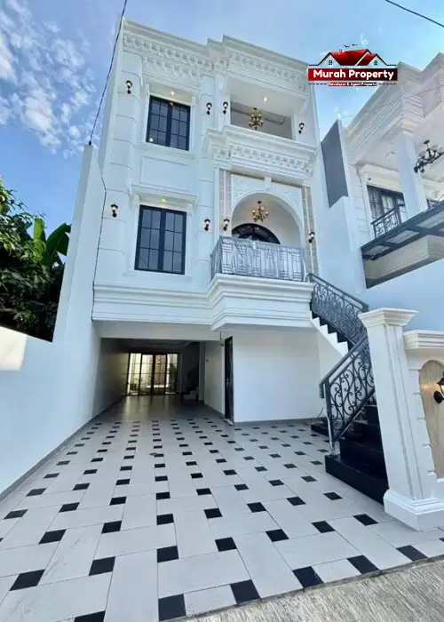 Brand New 3 lantai Classic Luxury House JAKARTA SELATAN