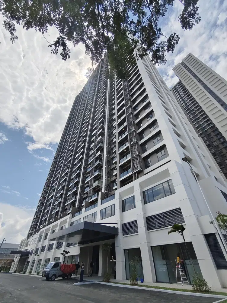 Apartemen 2BR view Swimming Pool Skyhouse Alam Sutera