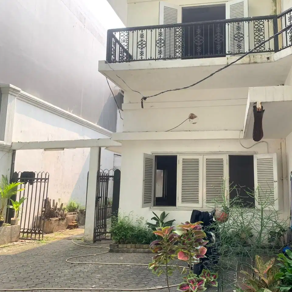 Dijual Rumah lama eks kindergarden