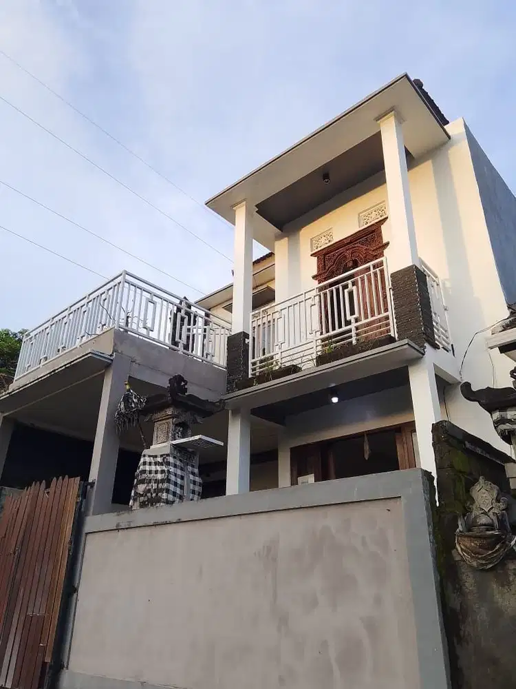 DiJual Rumah lantai 2 Minimalis Jl sekar sari kesiman