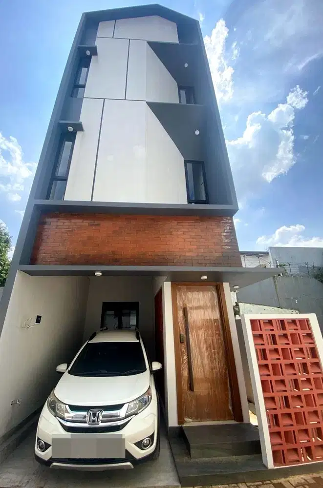 Rumah Baru 3 Lantai Strategis di Pondok Labu Cilandak Jakarta