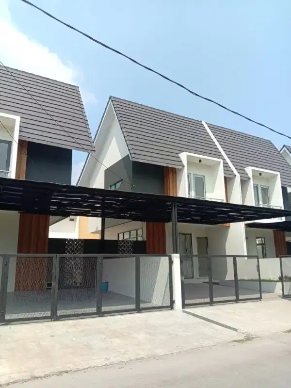 super murah rumah dua lantai di Boulevard Grand Nusa Indah