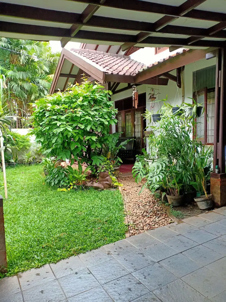 JUAL RUMAH LAMA DALAM KOMPLEK PEJATEN DEKAT MAMPANG KALIBATA