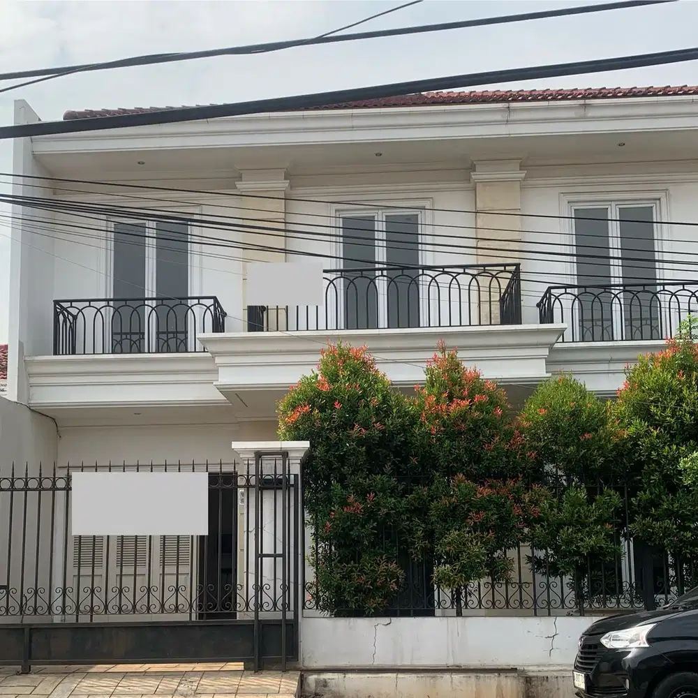 Dijual rumah cantik di jakarta timur